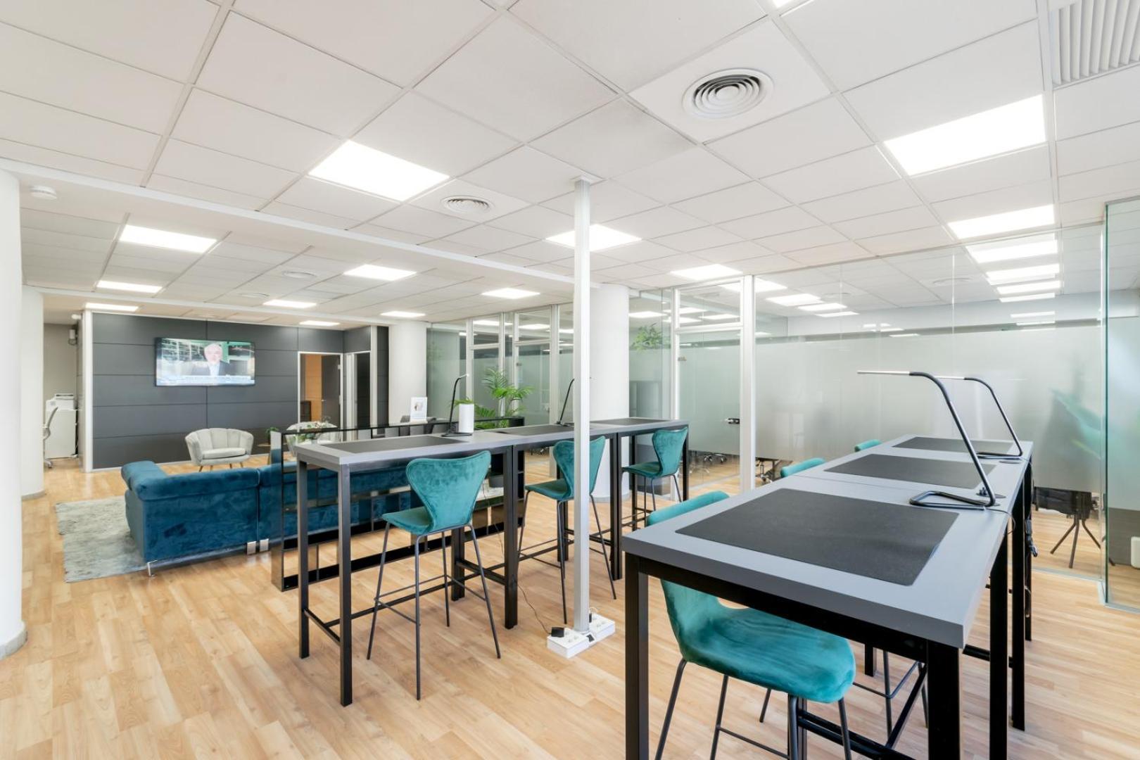 Coliving Gran Via Carlos III Hotel - Barcelona — Fotos 1